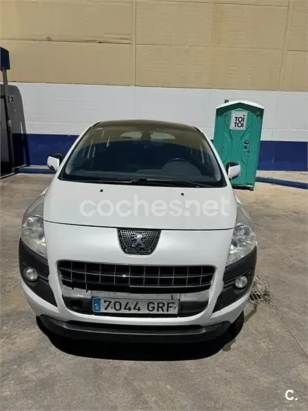 Usado Peugeot 3008 110 CV (80 kW) 2009 Blanco Familiar