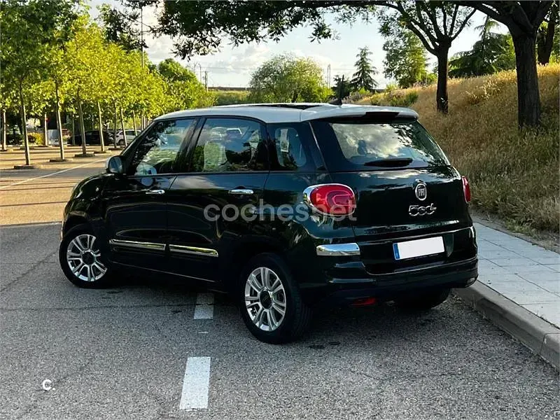 Usado Fiat 500L Mirror 120 CV (88 kW) 2018 Verde Monovolumen