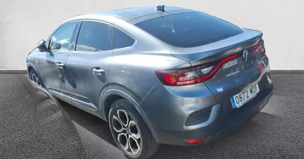 Usado Renault Arkana Techno 140 CV (102 kW) 2022 SUV