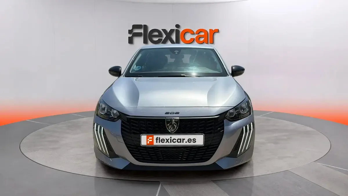 Usado Peugeot 208 Style 110 CV (80 kW) 2025 Gris Utilitario