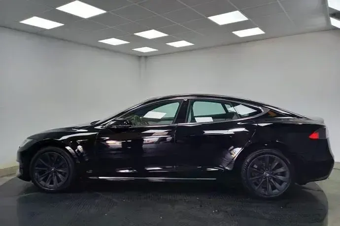 Usado Tesla Model S 386 kW (525 CV) 2019 Negro Utilitario
