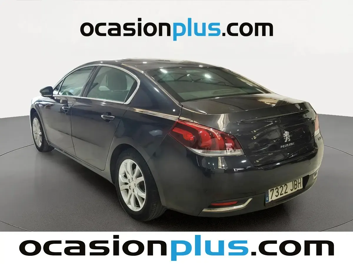Usado Peugeot 508 Allure 150 CV (110 kW) 2014 Gris Berlina