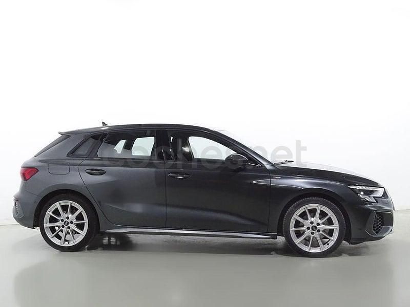 Usado Audi A3 S-Line 116 CV (85 kW) 2023 Gris / plata Berlina