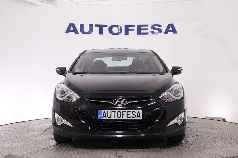 Usado Hyundai i40 136 CV (100 kW) 2014 Negro Berlina
