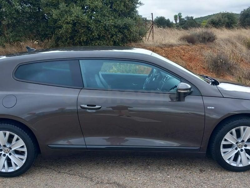Usado VW Scirocco R-line 140 CV (102 kW) 2015 Marrón Coupe