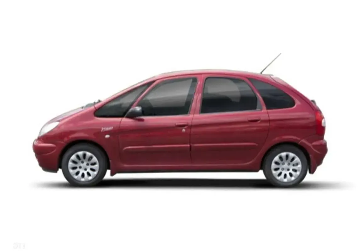 Usado Citroën Xsara Picasso 90 CV (66 kW) 2006 Beige Monovolumen