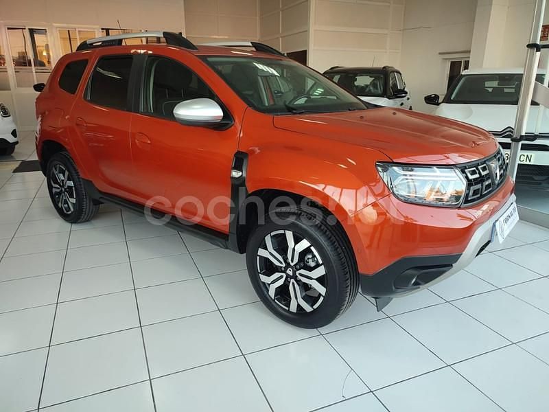 Usado Dacia Duster Prestige 100 CV (73 kW) 2022 Naranja SUV