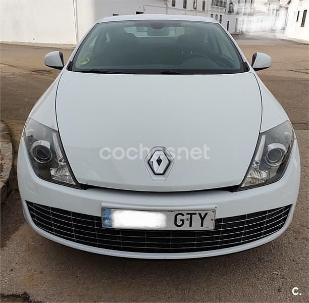 Usado Renault Laguna Coupé 150 CV (110 kW) 2010 Blanco Coupe