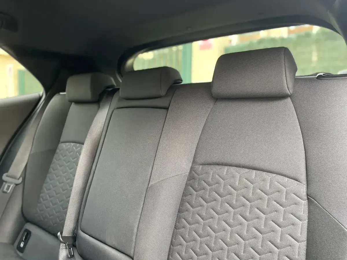 Usado Toyota Corolla 184 CV (135 kW) 2020 Gris Familiar