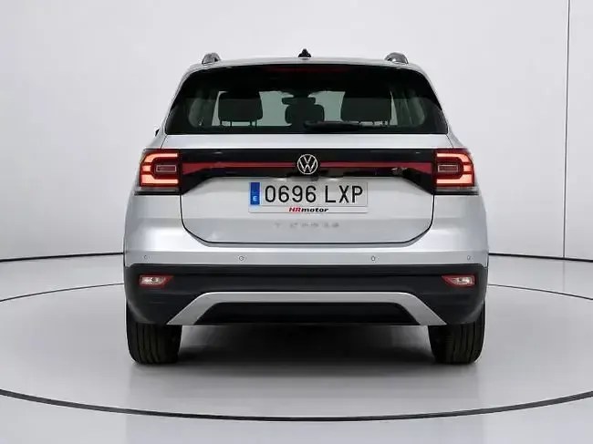 Usado VW T-Cross Advance 95 CV (69 kW) 2022 Gris SUV