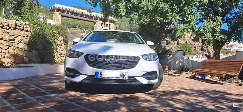 Usado Opel Insignia Innovation 136 CV (100 kW) 2021 Blanco Berlina