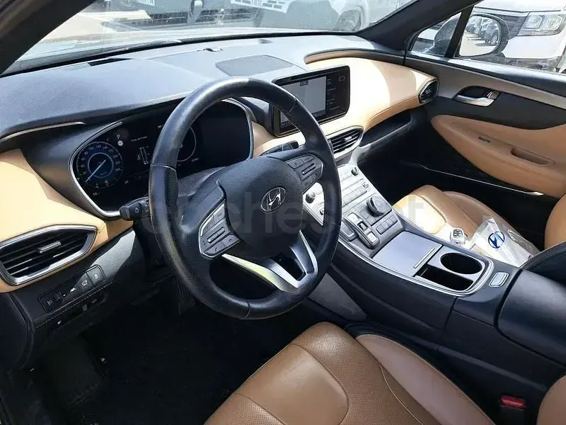 Usado Hyundai Santa Fe Style 265 CV (194 kW) 2022 Gris / plata SUV
