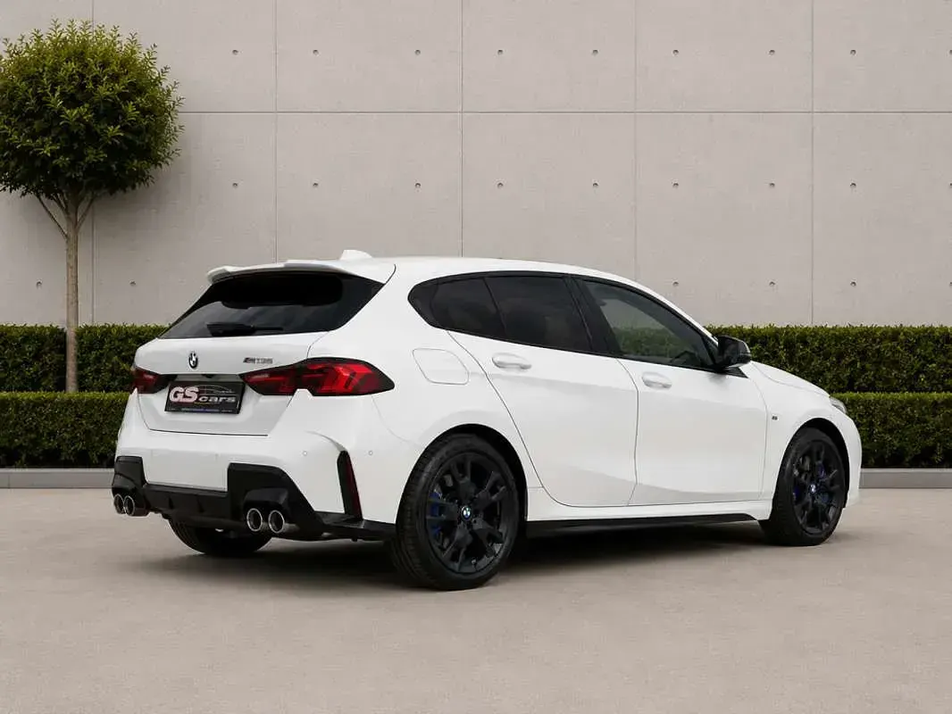 Usado BMW M135 300 CV (220 kW) 2025 Blanco Utilitario