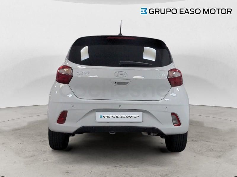 Usado Hyundai i10 63 CV (46 kW) 2025 Blanco Utilitario