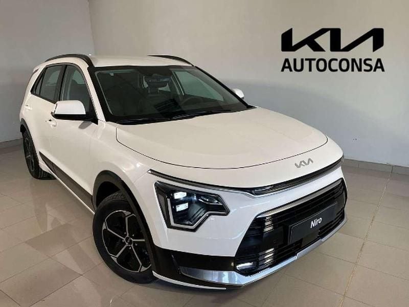 Blanco Usado 2024 Kia Niro SUV | 23.300 € (Buen precio) - Imagen 1/4