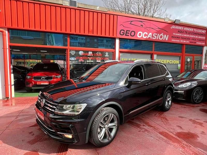 Usado VW Tiguan Sportline 190 CV (139 kW) 2020 Negro SUV