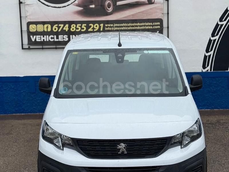Usado Peugeot Rifter Active 100 CV (73 kW) 2022 Blanco Monovolumen