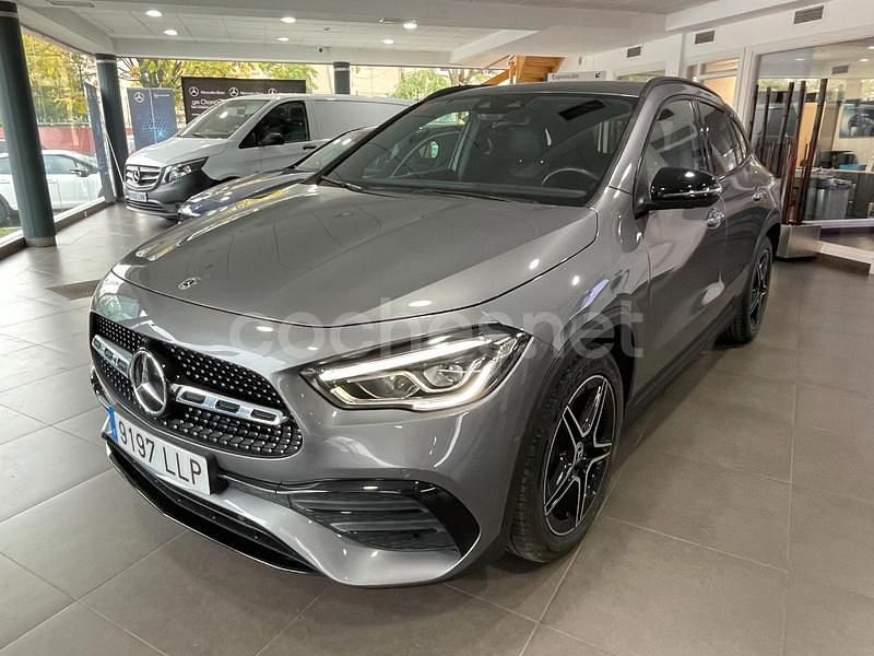Gris / plata Usado 2020 Mercedes GLA200 SUV | 35.900 € (Un poco caro) - Imagen 1/4