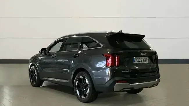 Käytetty Kia Sorento 252 HP (185 kW) 2024 Harmaa Katumaasturi