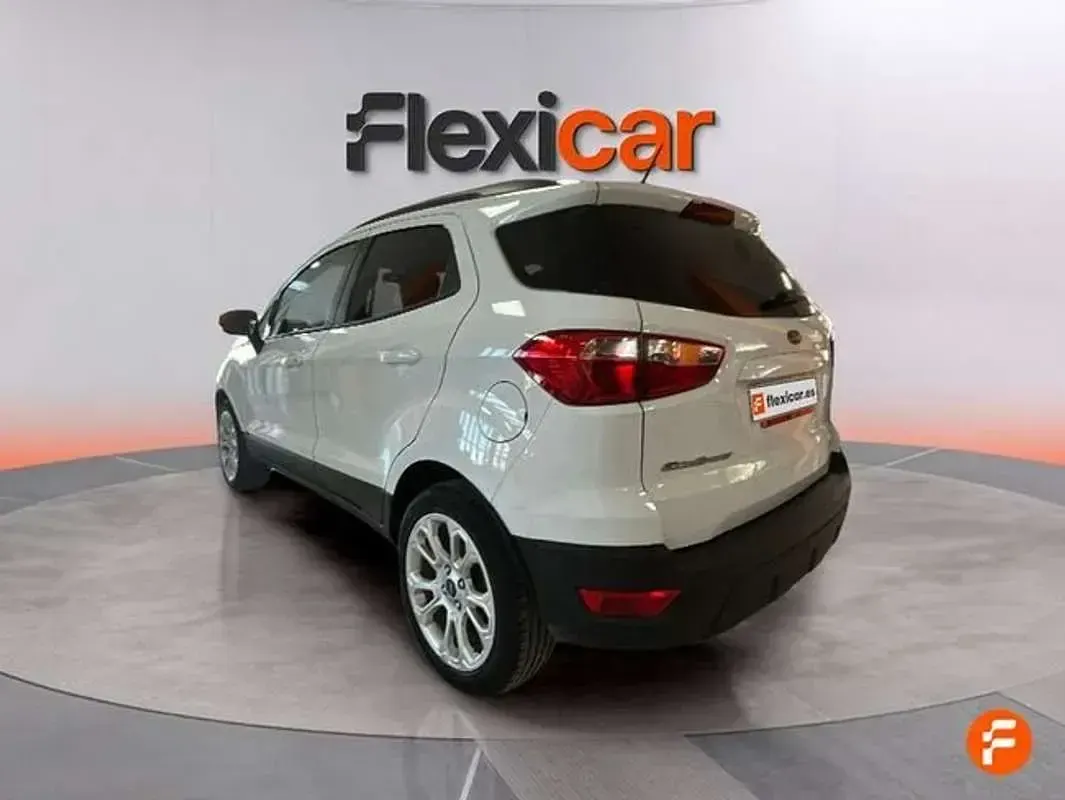 Usado Ford Ecosport Trend 99 CV (72 kW) 2019 Blanco SUV