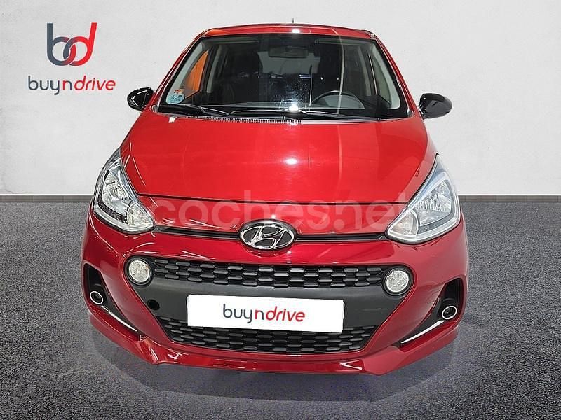 Usado Hyundai i10 66 CV (48 kW) 2019 Rojo Utilitario