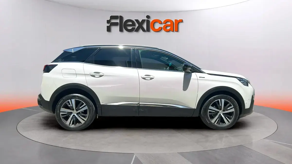 Usado Peugeot 3008 GT-line 180 CV (132 kW) 2019 Blanco SUV