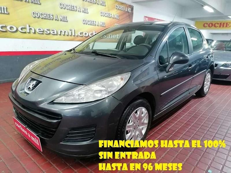Gris Usado 2010 Peugeot 207 Business-Line Utilitario | 6499 € - Imagen 1/4