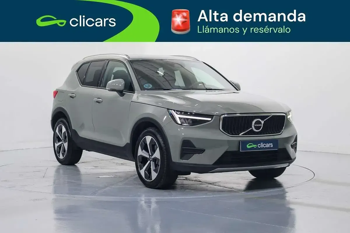 Usado Volvo XC40 Core 129 CV (94 kW) 2023 Verde SUV