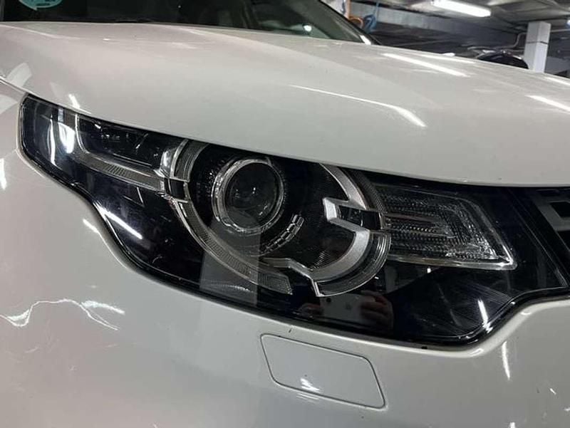 Usado Land Rover Discovery Sport HSE 150 CV (110 kW) 2018 Blanco SUV