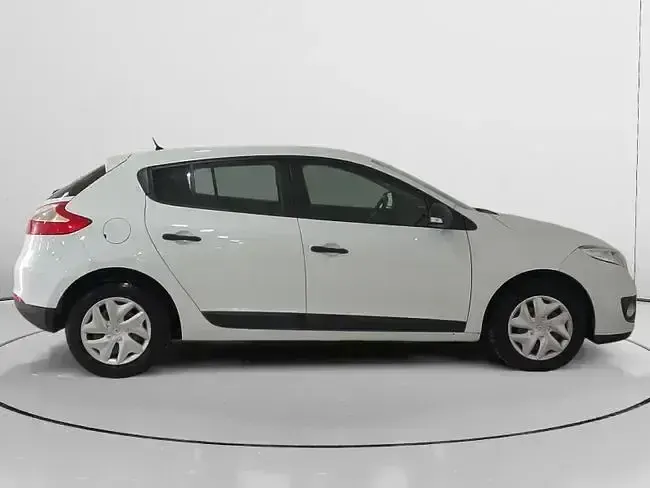 Usado Renault Mégane III Authentique 90 CV (66 kW) 2012 Blanco Berlina
