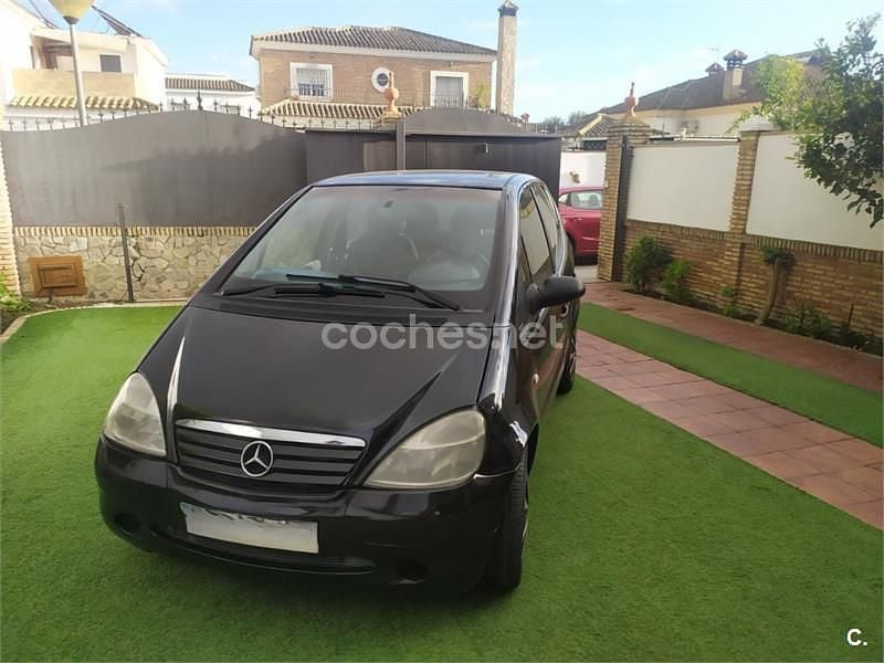 Usado Mercedes A170 Classic 90 CV (66 kW) 1999 Negro Monovolumen