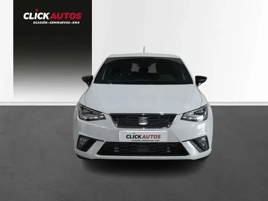 Usado Seat Ibiza FR 151 CV (111 kW) 2023 Blanco Utilitario
