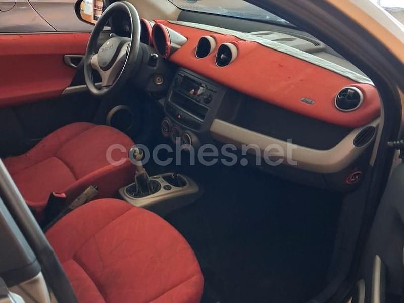 Usado Smart ForFour Pulse 95 CV (69 kW) 2004 Gris / plata Utilitario