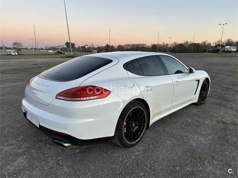 Usado Porsche Panamera 310 CV (228 kW) 2013 Blanco Utilitario