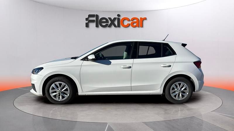 Usado Skoda Fabia Ambition 95 CV (69 kW) 2022 Blanco Utilitario