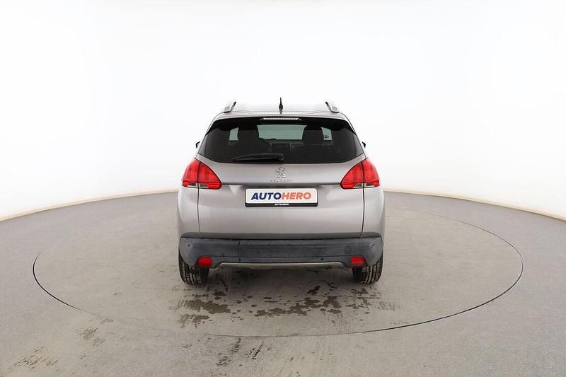 Usado Peugeot 2008 Style 82 CV (60 kW) 2016 Gris SUV