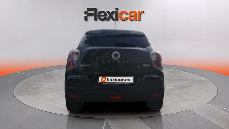 Usado Ssangyong (KGM) Tivoli Limited 163 CV (119 kW) 2023 Negro SUV