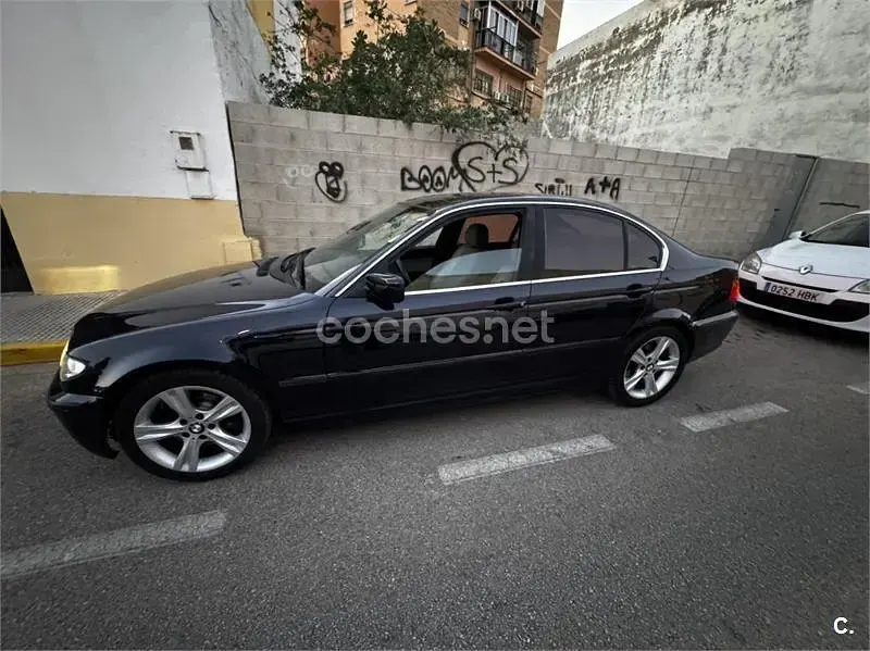 Usado BMW 320 150 CV (110 kW) 2004 Azul Berlina