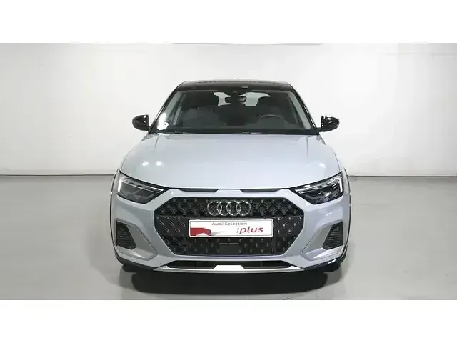 Usado Audi A1 116 CV (85 kW) 2025 Gris / plata SUV