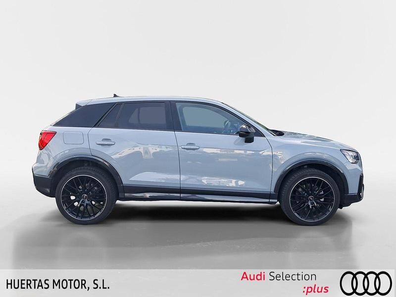 Usado Audi Q2 Ambiente 150 CV (110 kW) 2025 Gris SUV