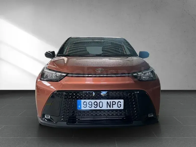 Nuevo Toyota Aygo X 116 CV (85 kW) 2026 Marrón SUV