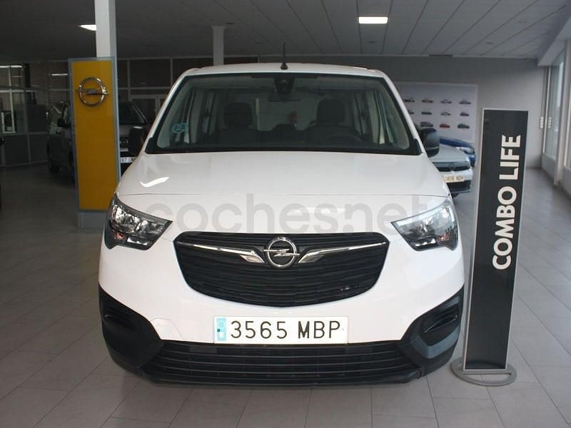Usado Opel Combo Life Edition 102 CV (75 kW) 2022 Blanco Monovolumen