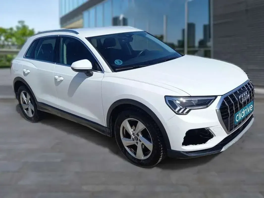 Begagnad Audi Q3 Advanced 150 HK (110 kW) 2022 Vit SUV