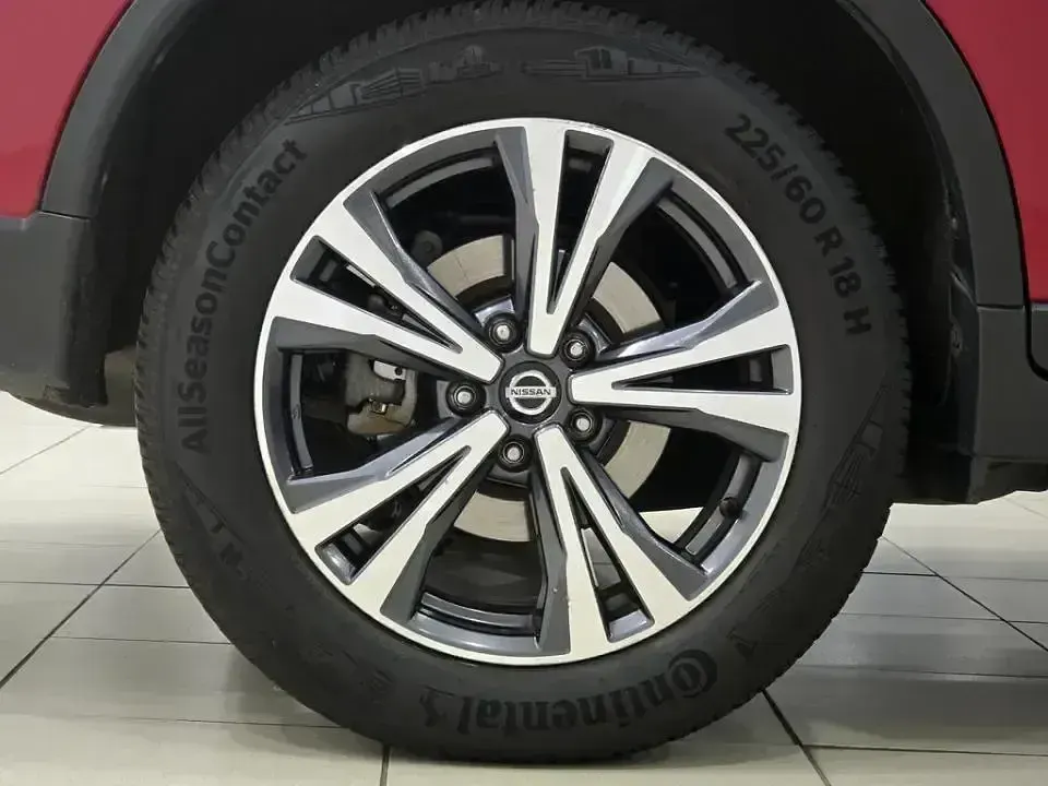 Usado Nissan X-Trail Acenta 163 CV (119 kW) 2018 Rojo SUV