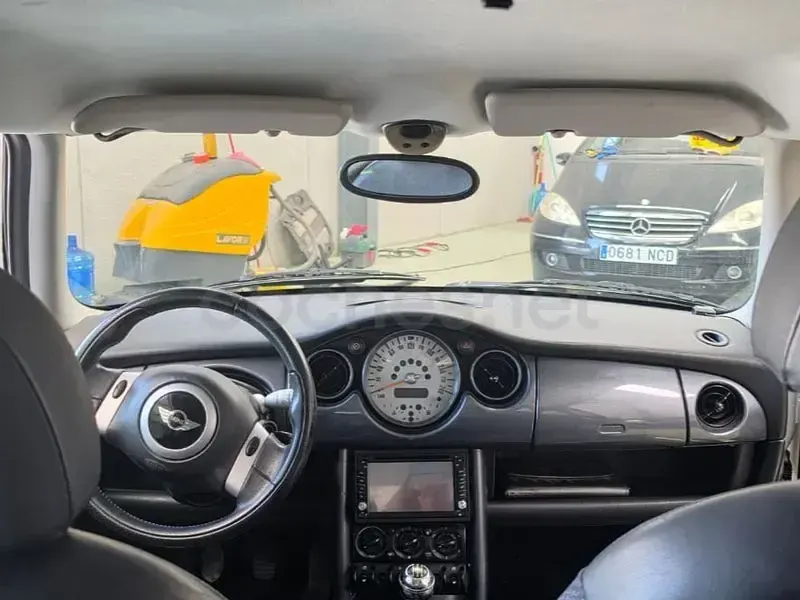 Usado Mini Cooper 115 CV (84 kW) 2003 Gris / plata Utilitario