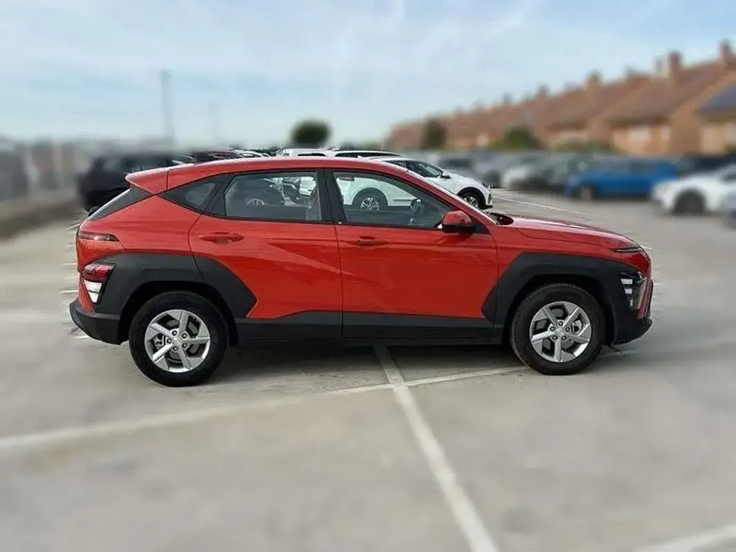Usado Hyundai Kona 105 CV (77 kW) 2024 Naranja SUV