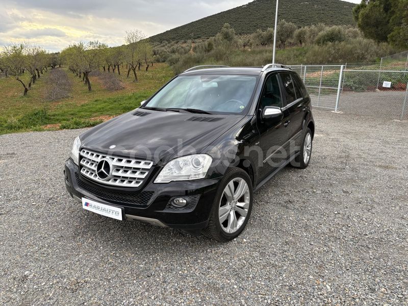 Usado Mercedes ML350 211 CV (155 kW) 2010 Negro SUV