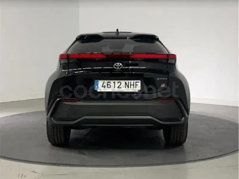 Usado Toyota C-HR Edition 223 CV (164 kW) 2025 Rojo SUV