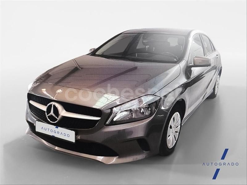 Gris Usado 2017 Mercedes A180 Utilitario | 13.890 € (Precio justo) - Imagen 1/4