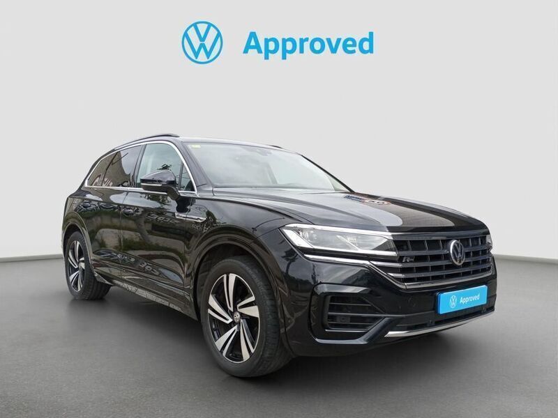 Negro Usado 2020 VW Touareg R-line SUV | 44.900 € (Un poco caro) - Imagen 1/4